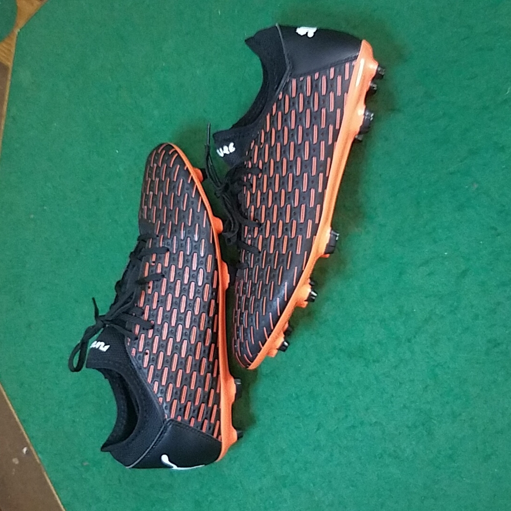 Puma Future Soccer Cleats Mens sz 13 New Black/Orange